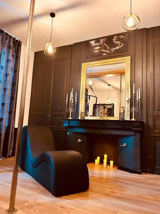 Love Room « L'Etreinte Doree » Illiers-Combray المظهر الخارجي الصورة